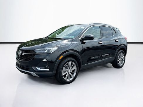 Used 2020 Buick Encore GX Essence w/ Experience Buick Package AWD/4WD image 3
