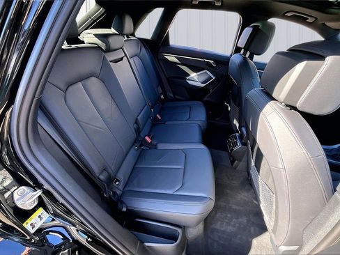 Used 2025 Audi Q3 2.0T Premium w/ Convenience Package image 25