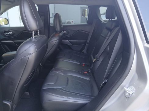 Used 2019 Jeep Cherokee Limited w/ Trailer Tow Group image 36