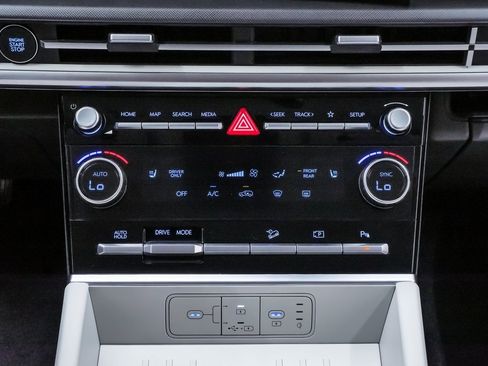 Certified 2026 Hyundai Santa Fe SEL image 18