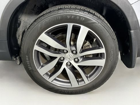 Used 2017 Honda Pilot Elite image 11