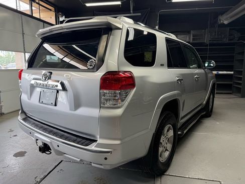 Used 2012 Toyota 4Runner SR5 AWD/4WD image 6