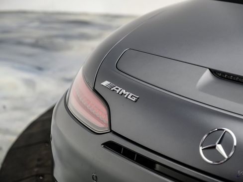 Used 2019 Mercedes-Benz AMG GT C image 19