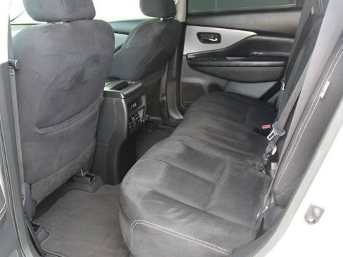 Used 2021 Nissan Murano SV FWD image 12