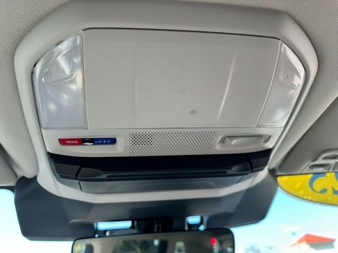 Used 2025 Subaru Ascent Premium image 33