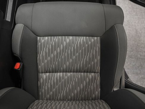 Used 2018 Toyota Tundra SR5 image 34