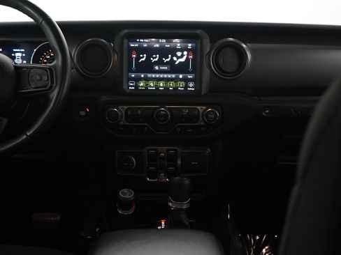 Used 2021 Jeep Wrangler Unlimited Sport image 14