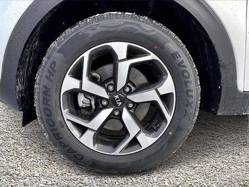 Used 2020 Kia Sportage LX image 8