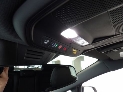 Used 2024 Chevrolet Equinox EV LT w/ LPO, Trailering Package image 14