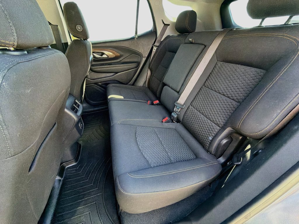 Used 2021 GMC Terrain SLE FWD image 26