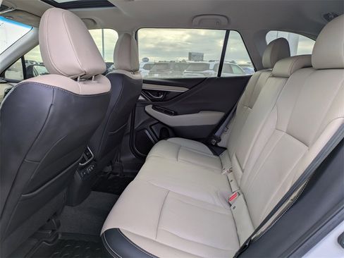 Used 2021 Subaru Outback Limited w/ Popular Package #2 image 16