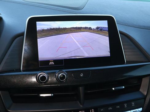 Used 2025 Cadillac CT4 Premium Luxury image 27