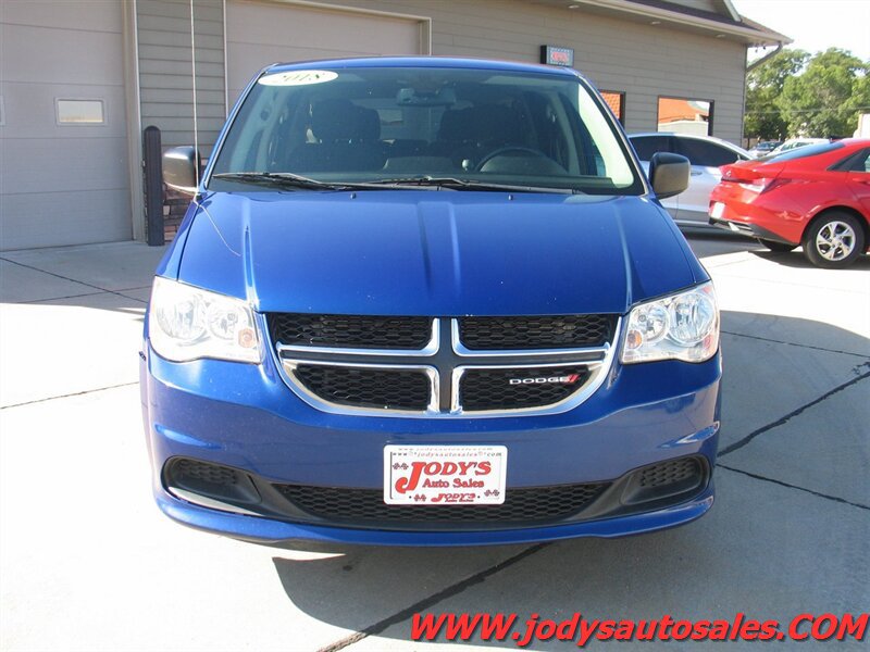 Used 2018 Dodge Grand Caravan SE w/ UConnect Hands-Free Group FWD image 31