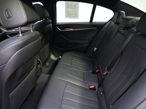 Used 2023 BMW 540i w/ Convenience Package RWD image 22