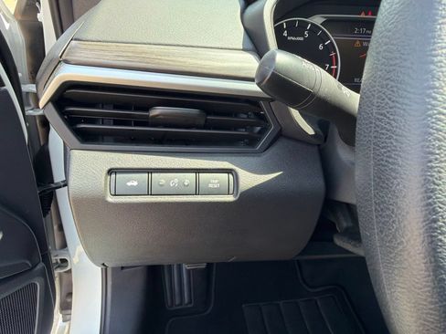 Used 2025 Nissan Altima 2.5 SV FWD image 28