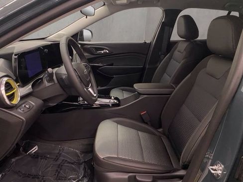 New 2026 Chevrolet Trax LT w/ Driver Confidence Package FWD image 7