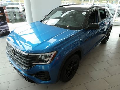 New 2025 Volkswagen Atlas Cross Sport SEL R-Line
