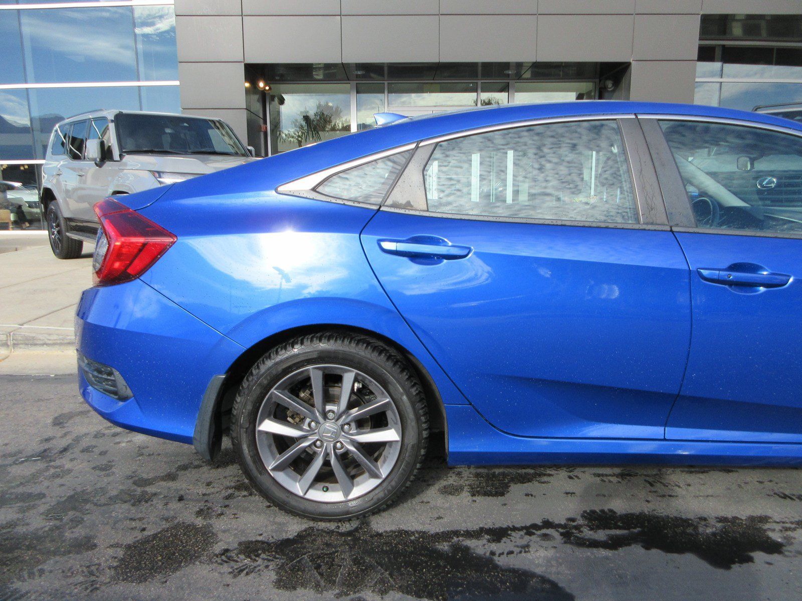 Used 2019 Honda Civic EX image 10