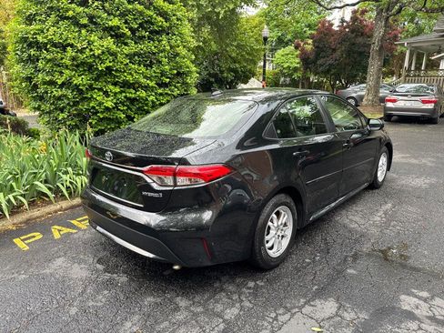 Used 2022 Toyota Corolla LE w/ Premium Interior Package FWD image 5