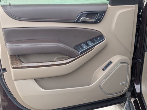 Used 2020 Chevrolet Tahoe LT image 11