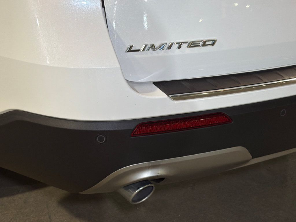 Used 2020 Ford Explorer Limited AWD/4WD image 5