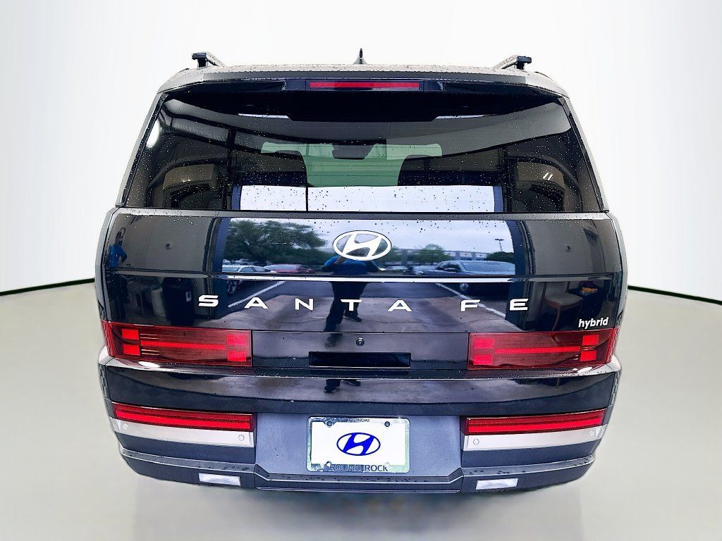 Used 2026 Hyundai Santa Fe Limited FWD image 6