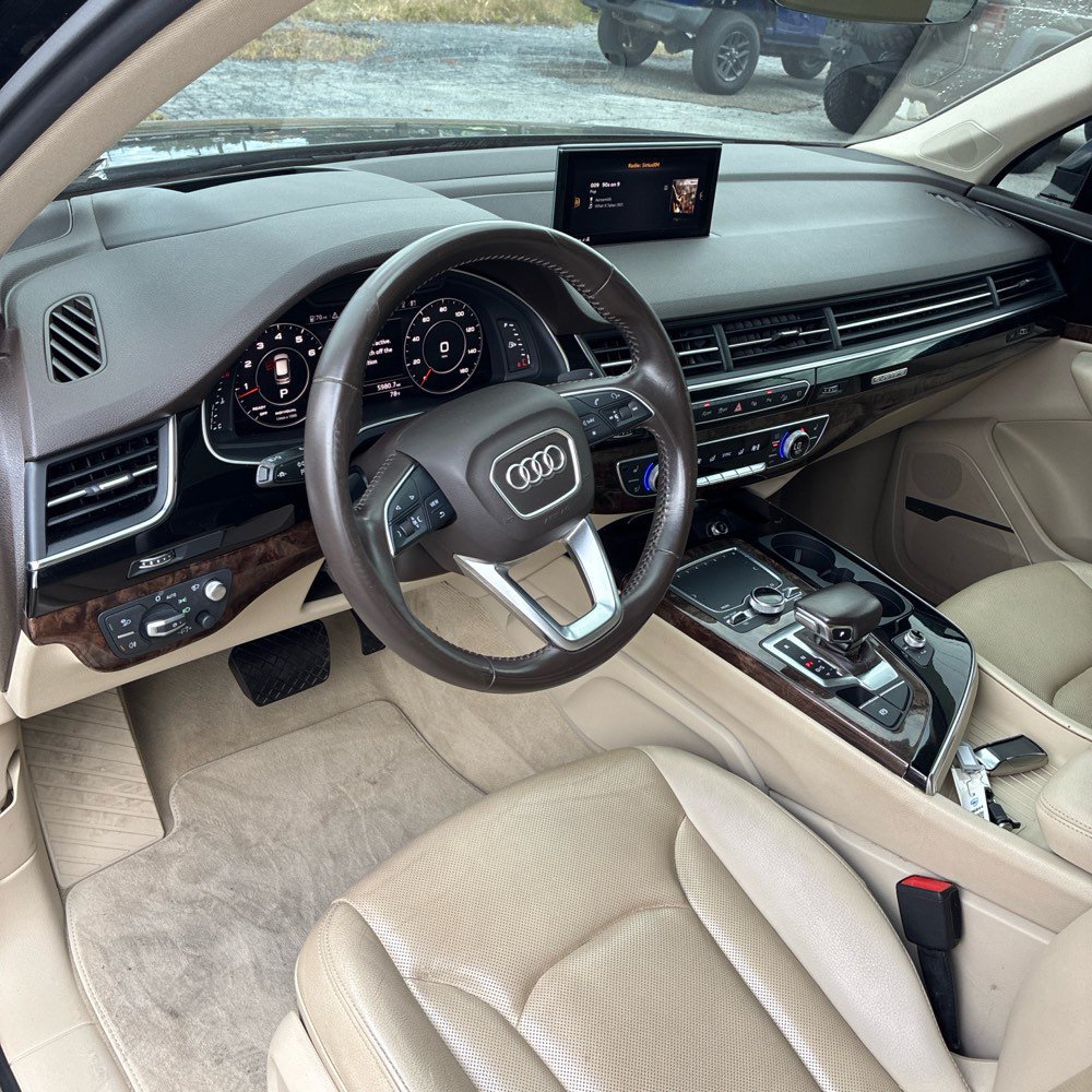 Used 2019 Audi Q7 3.0T Prestige w/ Prestige Package AWD/4WD image 3