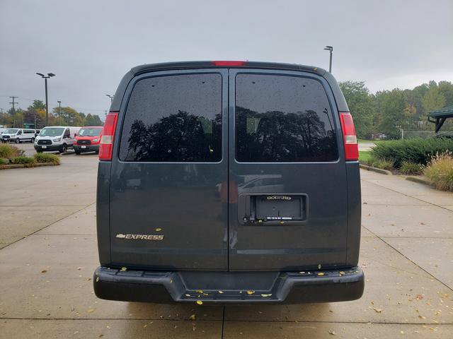 Used 2017 Chevrolet Express 2500 LS RWD image 6