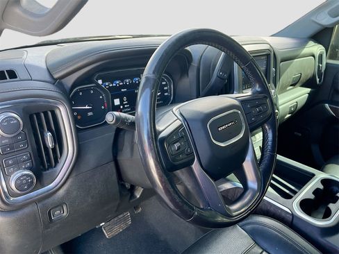 Used 2022 GMC Sierra 3500 Denali image 9