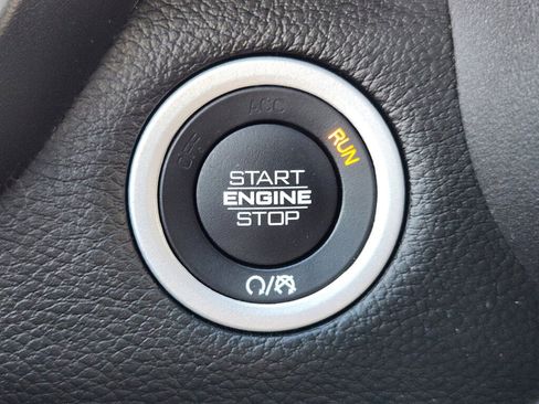 Used 2020 RAM 1500 Laramie image 23