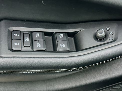 Used 2023 Jeep Grand Cherokee Limited w/ Trailer Tow Prep Group (B) image 15