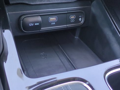 Used 2025 Kia Telluride S FWD image 23