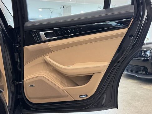 Used 2020 Porsche Panamera 4 image 16