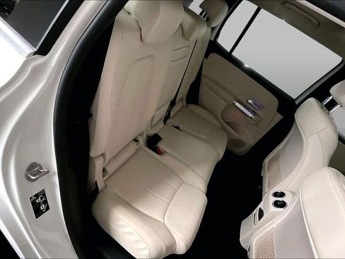 Certified 2022 Mercedes-Benz GLB 250 4MATIC image 20