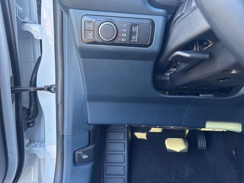 New 2025 Ford Maverick XL w/ Equipment Group 101A image 12