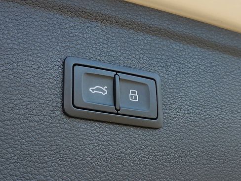 Used 2024 Audi Q5 2.0T Premium Plus image 29