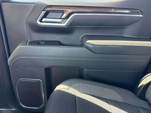 Used 2025 Chevrolet Silverado 1500 LT w/ Safety Package RWD image 12
