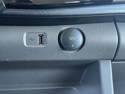 Used 2024 Ford Transit 350 XLT image 32