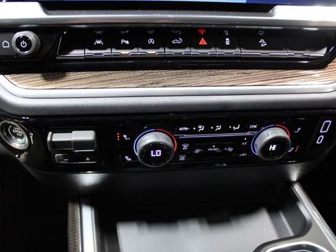 New 2026 Chevrolet Silverado 1500 LT Trail Boss w/ LT Trail Boss Premium Package image 32