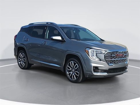 Used 2024 GMC Terrain Denali w/ Denali Premium Package image 45