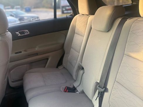 Used 2013 Ford Explorer FWD image 14