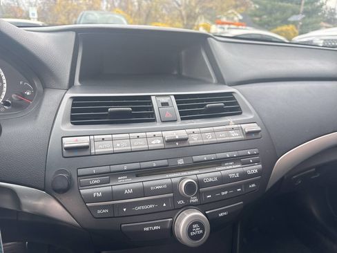 Used 2010 Honda Accord EX-L image 6