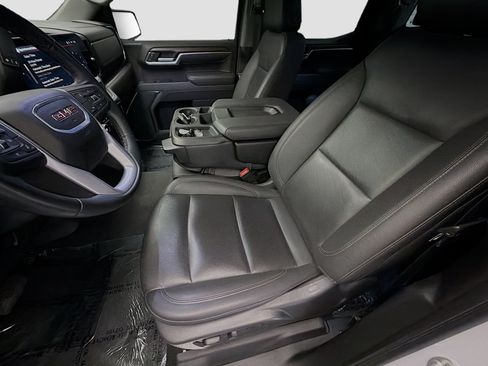 Used 2025 GMC Sierra 1500 SLT RWD image 11