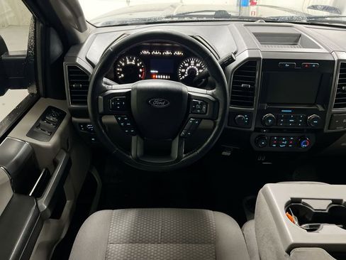 Used 2017 Ford F150 XLT w/ Equipment Group 302A Luxury AWD/4WD image 11