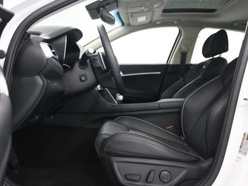 New 2026 Genesis G70 2.5T Prestige AWD/4WD image 18