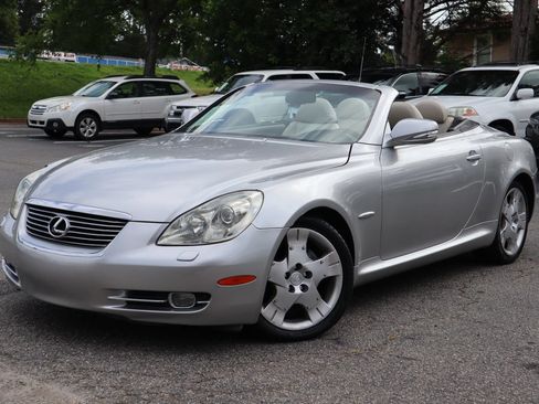 Used 2009 Lexus SC 430 Convertible RWD image 2