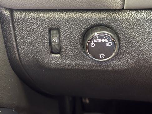 Used 2016 Chevrolet Colorado W/T w/ WT Convenience Package RWD image 19