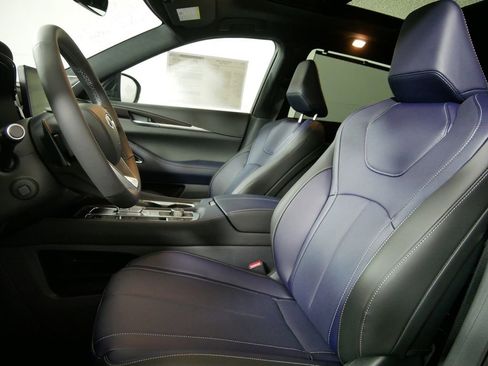 New 2026 INFINITI QX60 Sport image 10