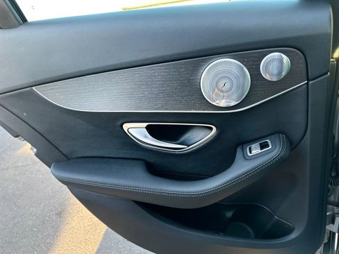 Used 2019 Mercedes-Benz C 300 4MATIC Sedan w/ Premium Package image 18