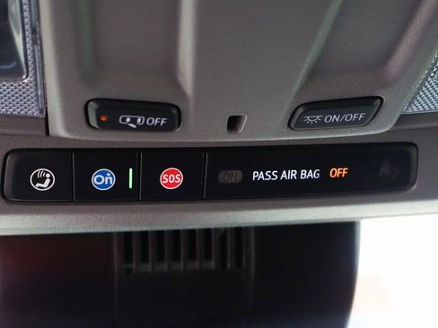 Used 2024 Chevrolet Silverado 2500 LT image 28